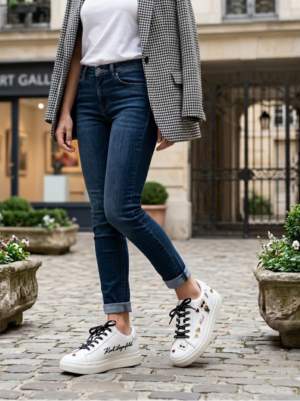 Karl Lagerfeld Paris Women's Cate Pins Sneakers White Leather Size 8M Choupette